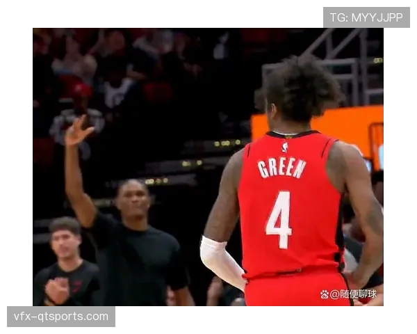 杰伦-格林末节19分，火箭力克骑士豪取11连胜
